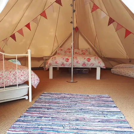 샬레 Acorn Wood Glamping