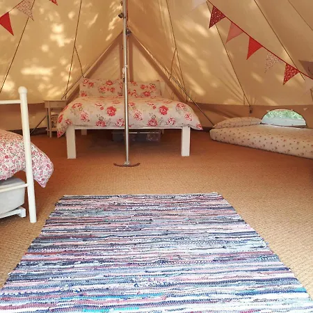 샬레 Acorn Wood Glamping