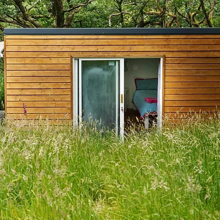 Acorn Wood Glamping 샬레