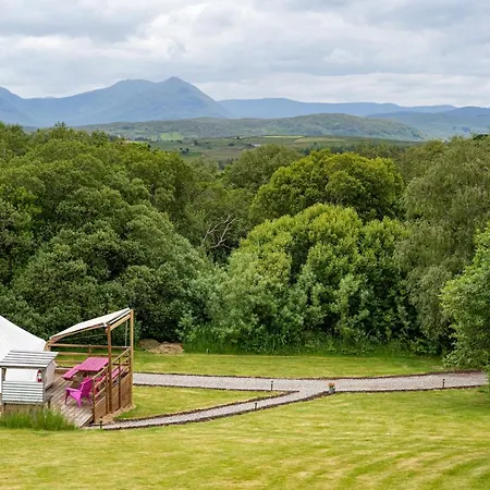 Acorn Wood Glamping *