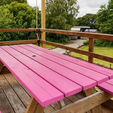 Acorn Wood Glamping *