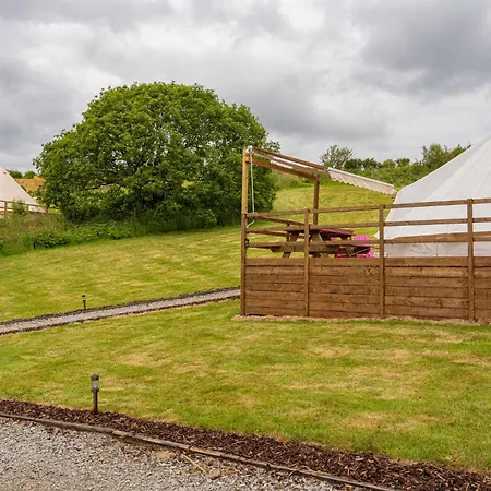 Acorn Wood Glamping * Carrowkennedy