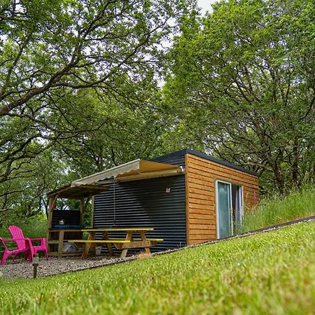 Acorn Wood Glamping 샬레 *