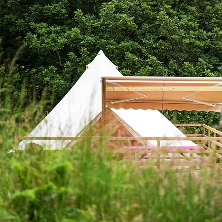 Acorn Wood Glamping 샬레
